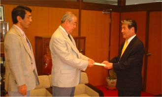 �V���Ј����C�u���ʐ^