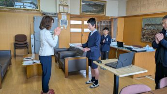 令和7年度小学生「環境･ｺﾞﾐ･省資源･省ｴﾈﾙｷﾞｰ」作文･絵画･ﾎﾟｽﾀｰｺﾝｸｰﾙを開催